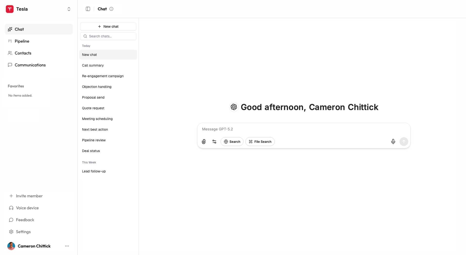 Run Wild chat feature light theme screenshot